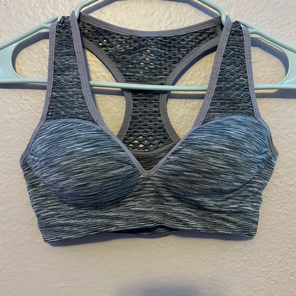 PINK sports bra, size small. Grey, with a light purplish outline